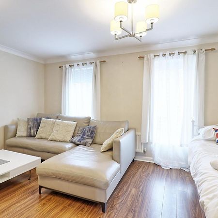 By Buildersbeds - Paignton House 4 Bedrooms Harold Wood Exterior foto
