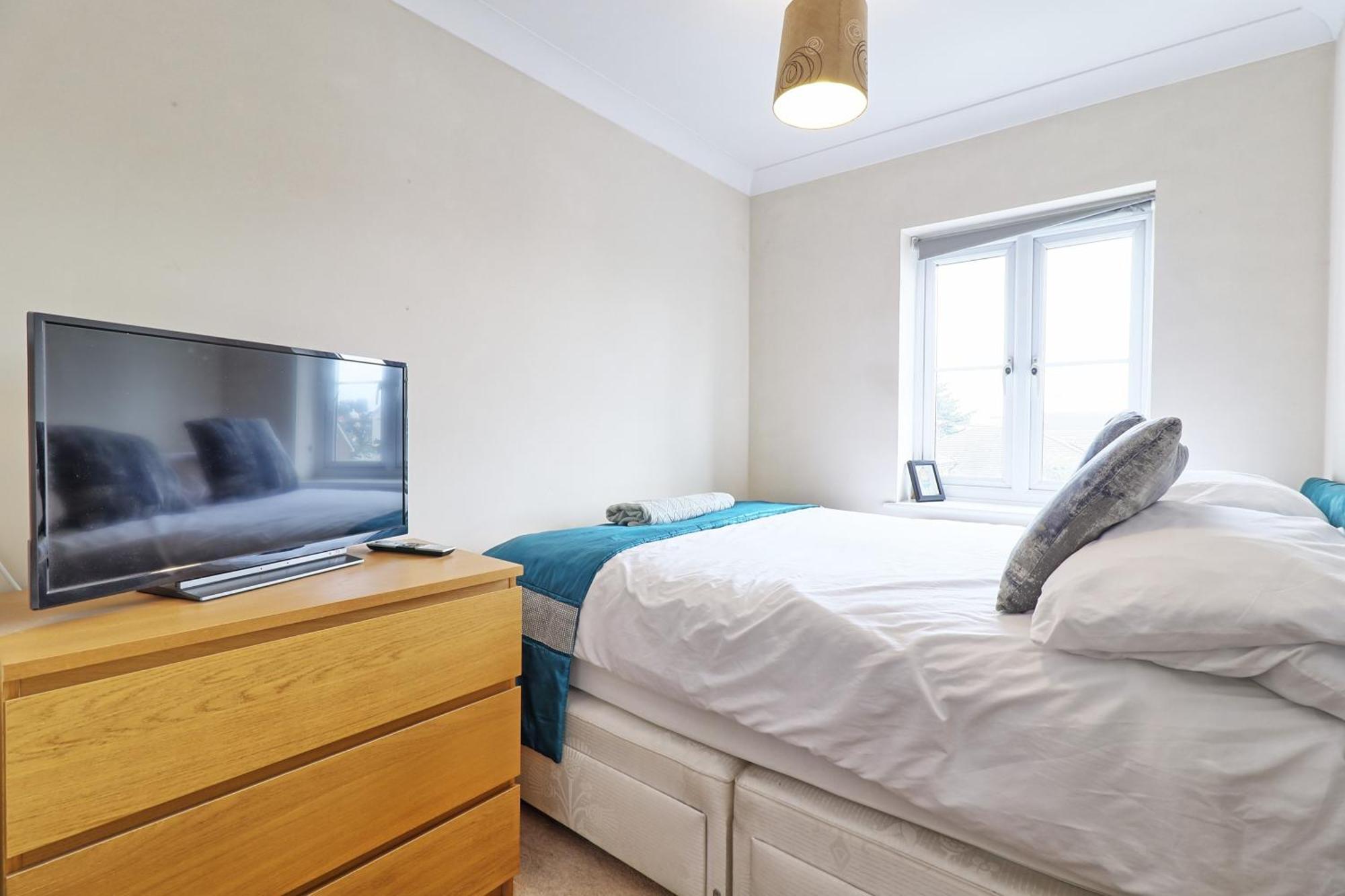 By Buildersbeds - Paignton House 4 Bedrooms Harold Wood Exterior foto