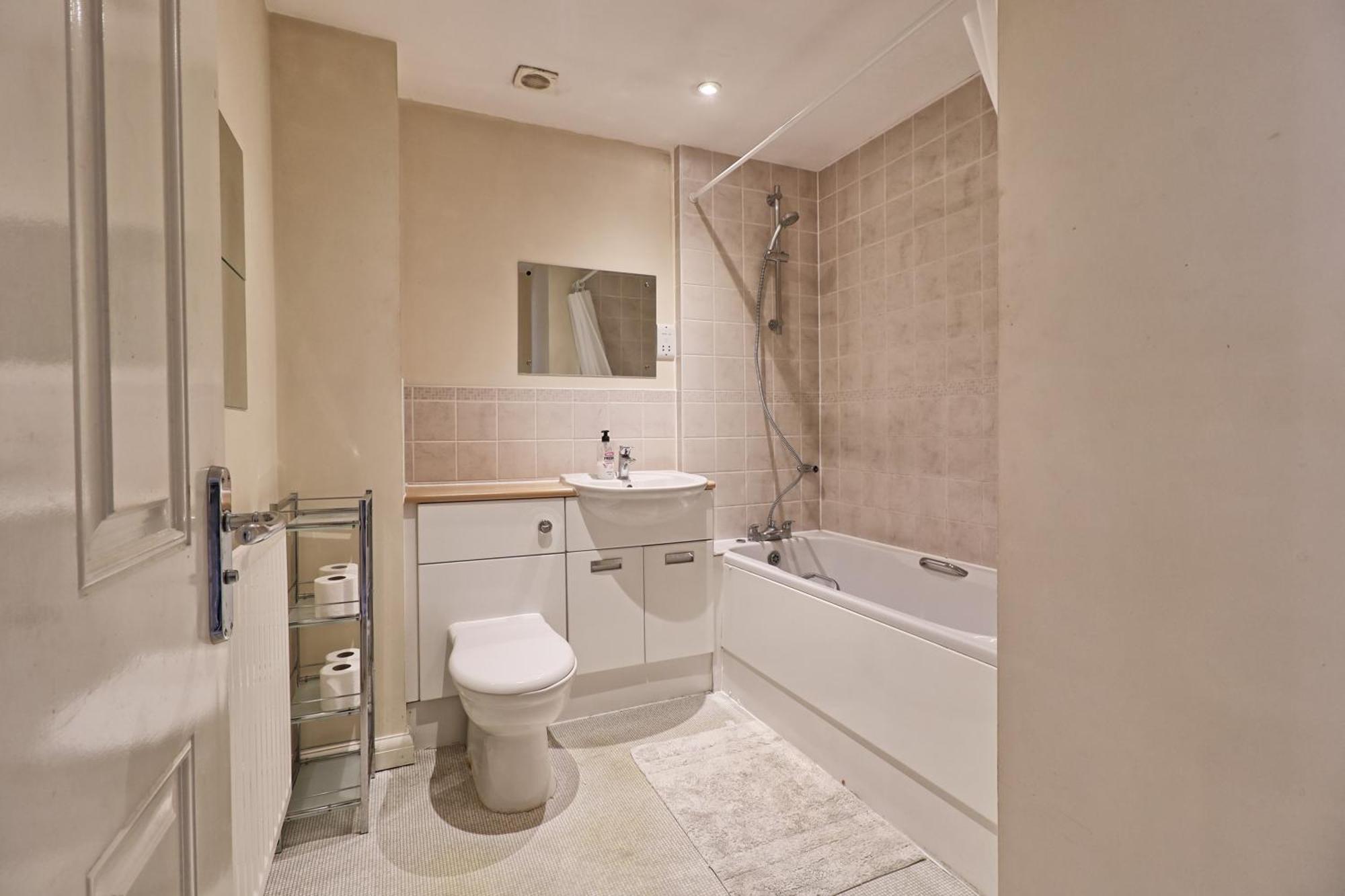 By Buildersbeds - Paignton House 4 Bedrooms Harold Wood Exterior foto