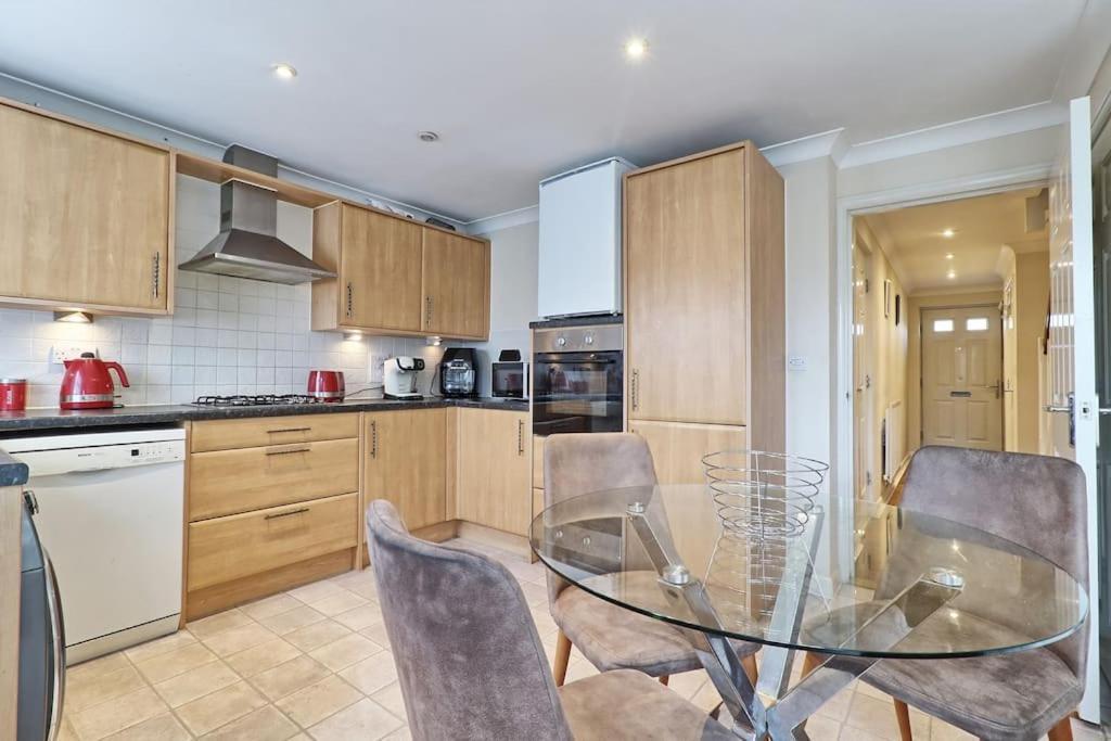 By Buildersbeds - Paignton House 4 Bedrooms Harold Wood Exterior foto